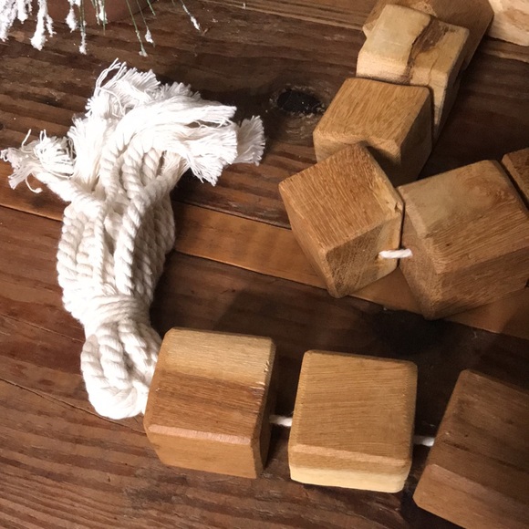 Pottery Barn Rustic & Country Chic Cubed Wood Beaded Garland with Tasseled Rope - Picture 7 of 17